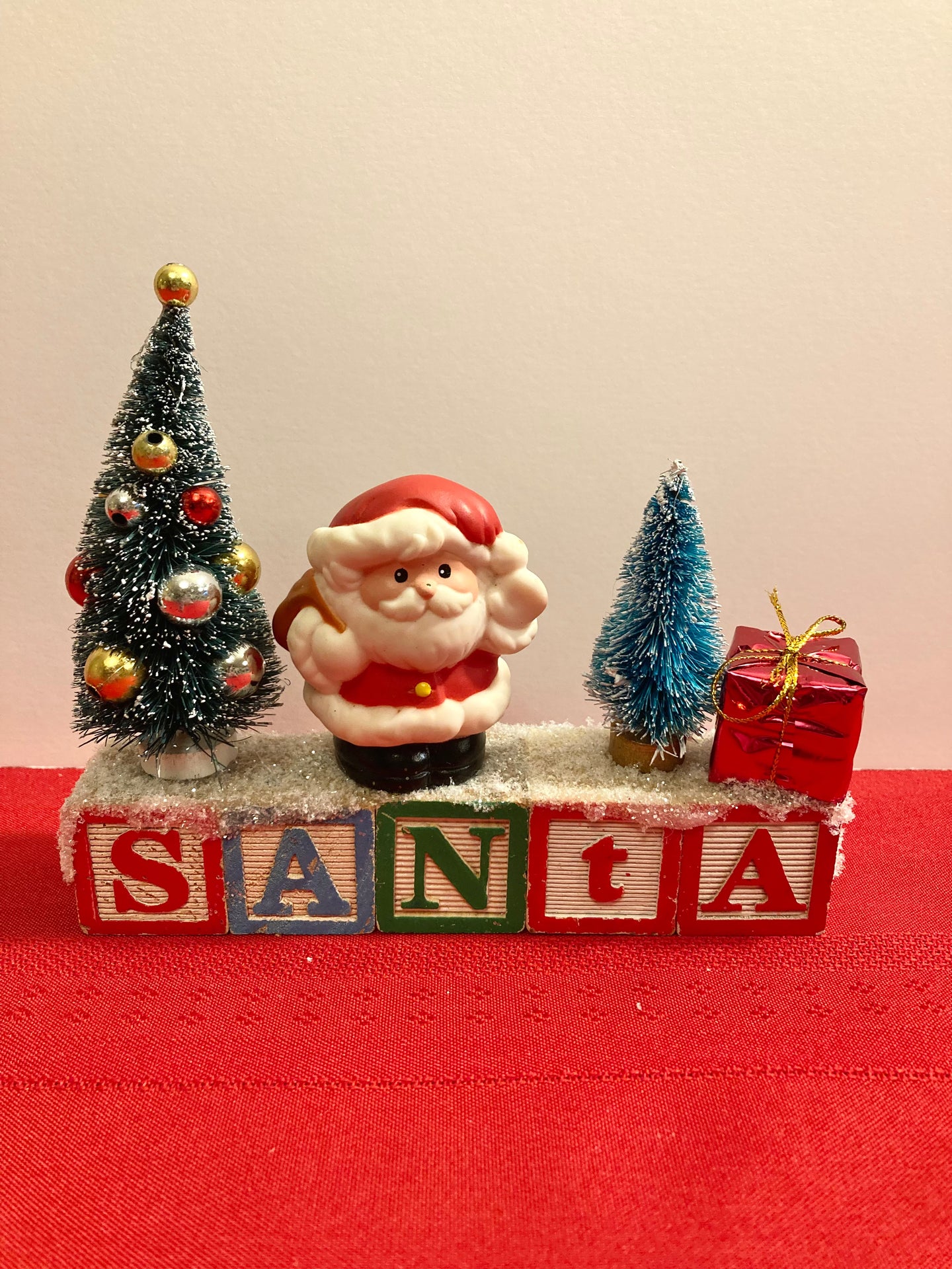 SANTA • Block Assemblage