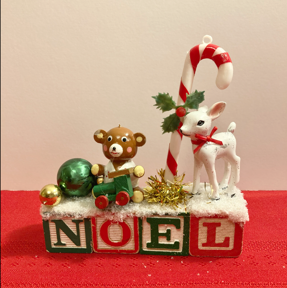 NOEL White Deer and Bear • Block Assemblage