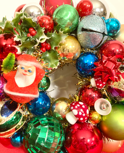 Small Ornament Wreath • Santa with Bottle brush tree